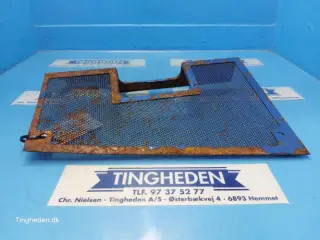 Ford 7710 Grill R. D5NN10N333C