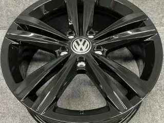ALUFÆLGE VW PASSAT ARTEON SEBRING 3G0 17"