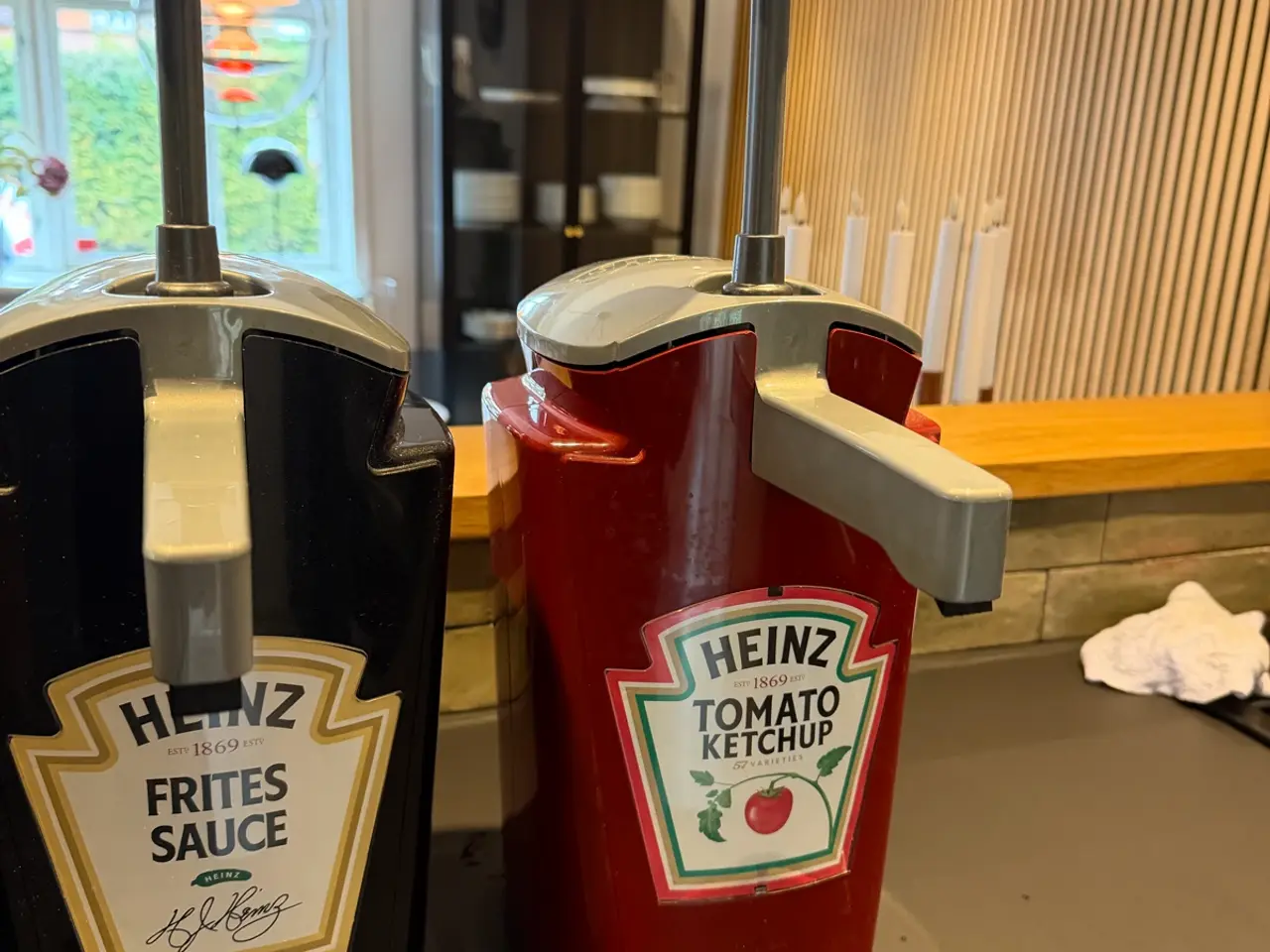 Billede 5 - Heinz dispensere, helt nye.