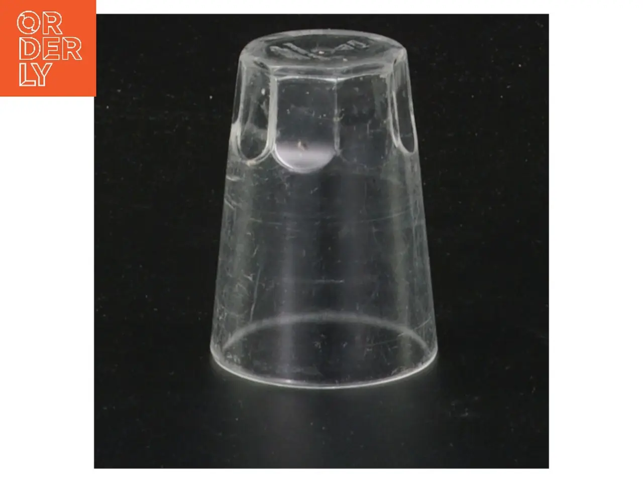Billede 2 - Plastikbæger fra IKEA (str. 5,5 cm)