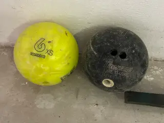 Bowlingekugle 2 stk. ( prisen er for begge) 