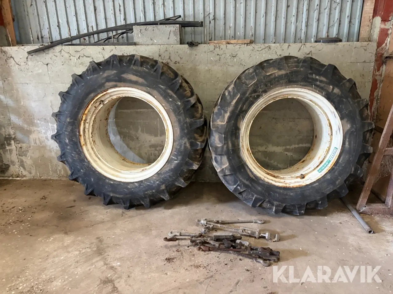 Billede 2 - Tvillingehjul Michelin/kleber 16.9R34 2 styk med spænder