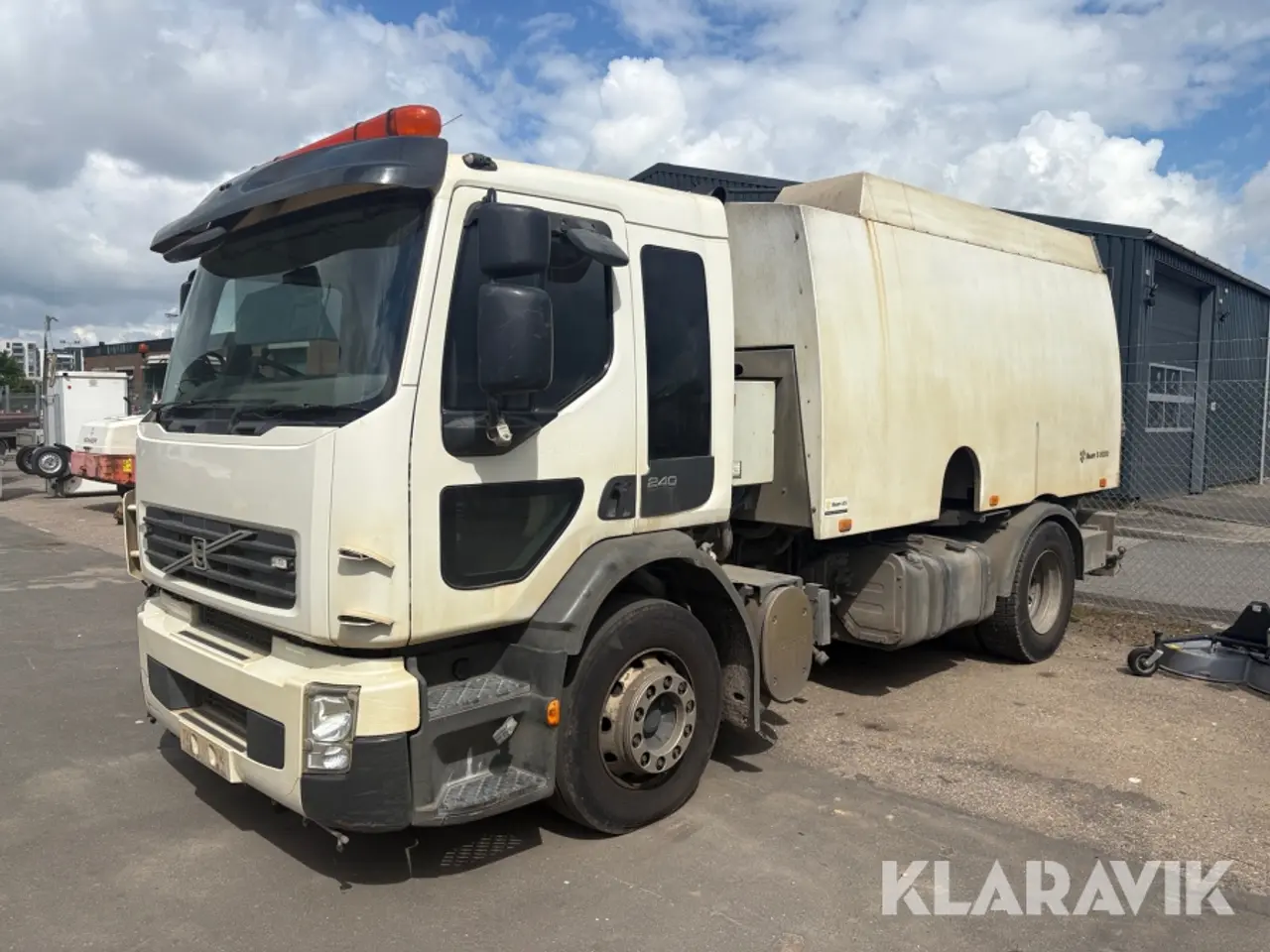 Billede 1 - Fejebil Volvo FE 240