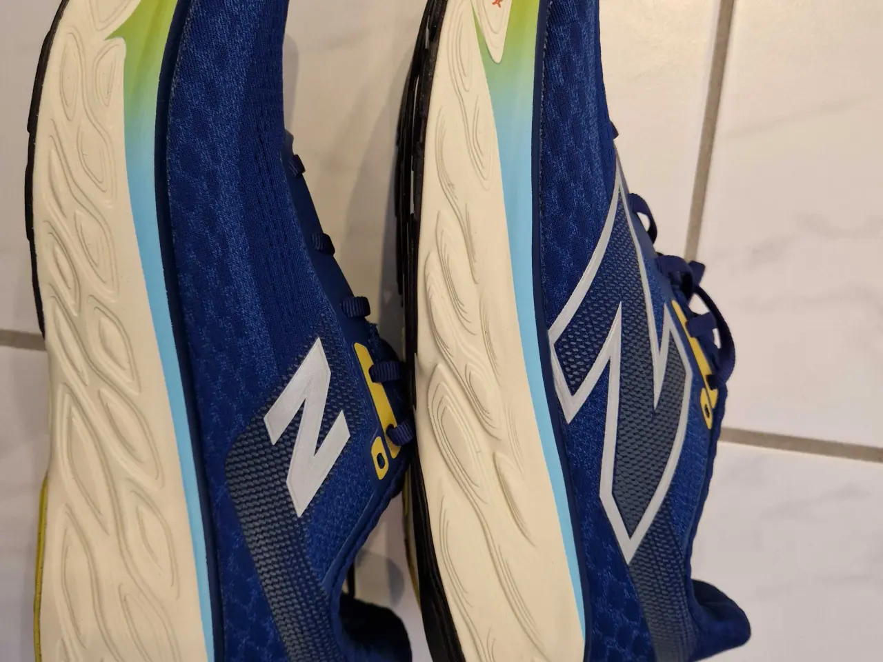 Billede 4 - New Balance løbesko str 44
