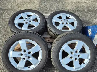 Firestone helårsdæk på fælge