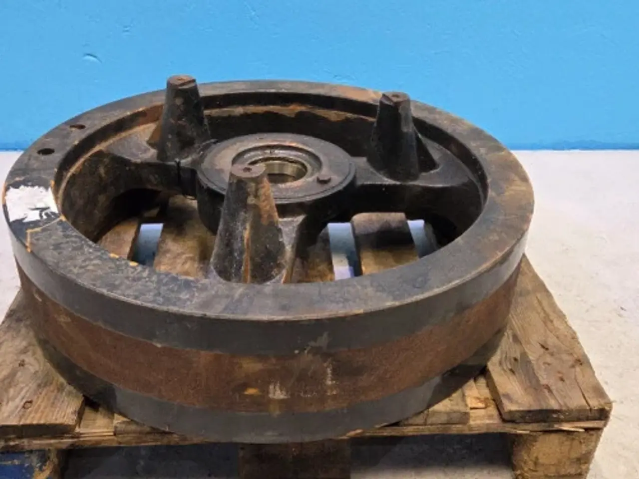 Billede 14 - New Holland BB9060S Svinghjul 87721200