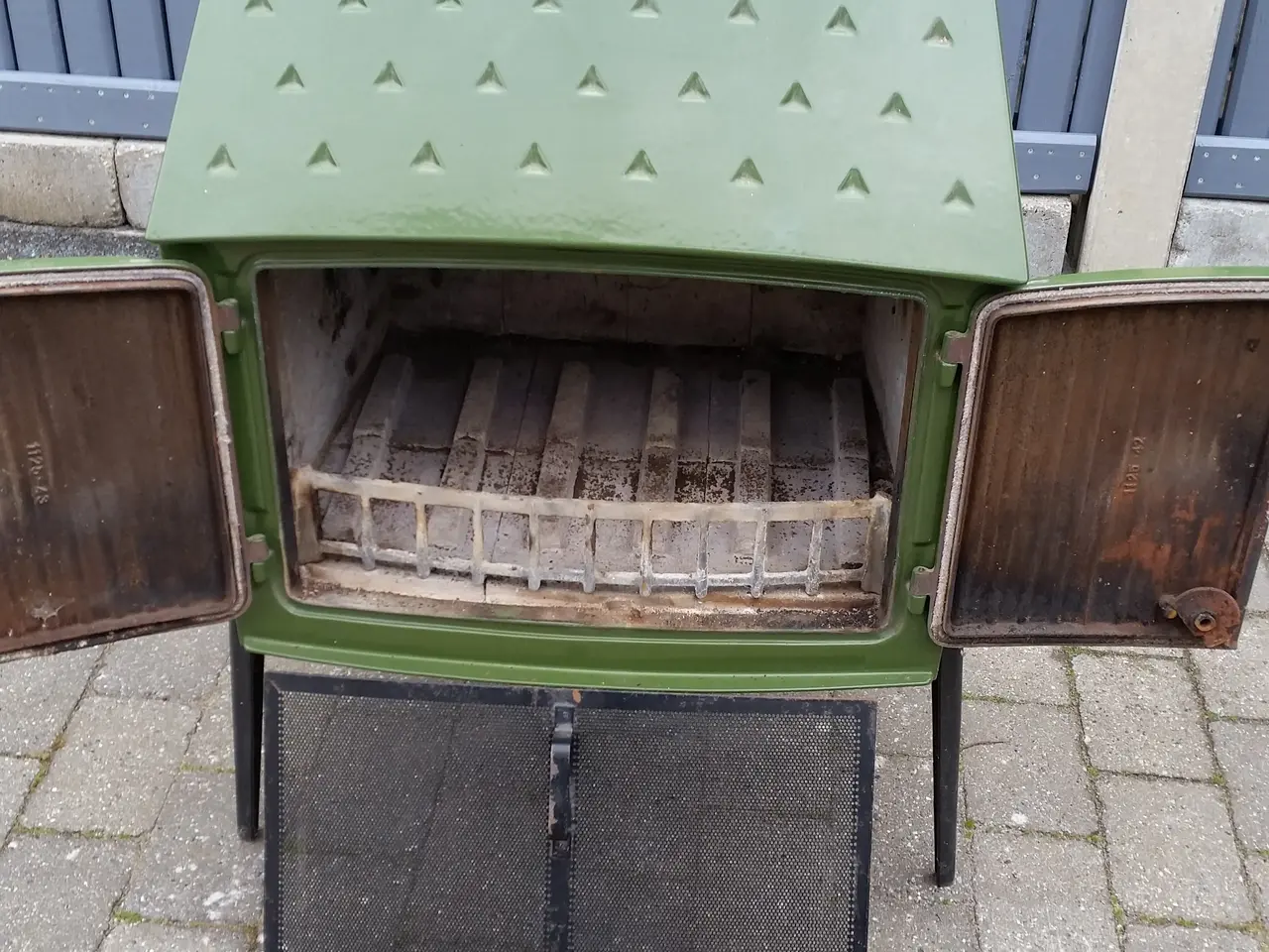 Billede 2 - Morsø støbejerns-brændeovn.