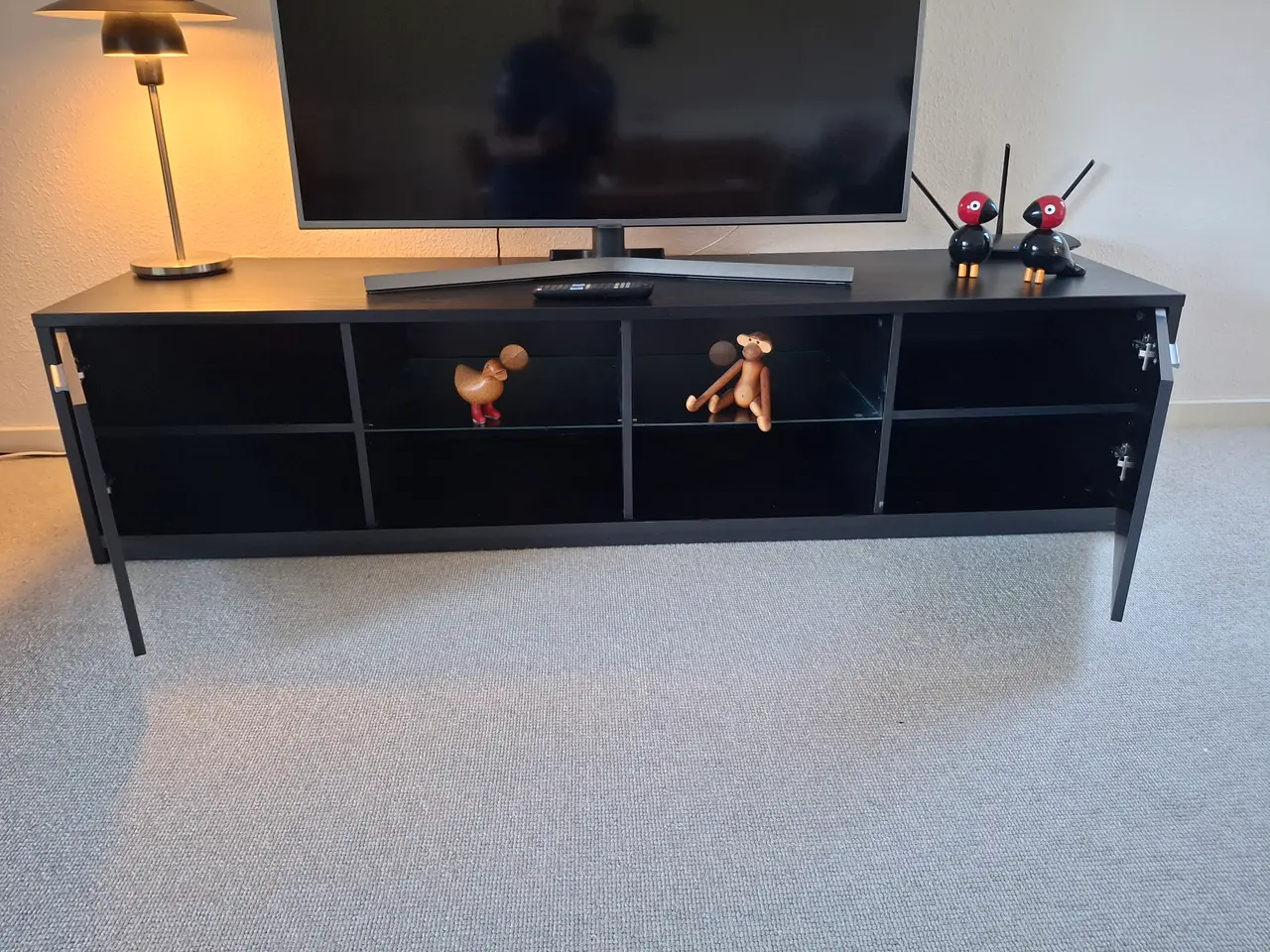 Billede 2 - Tv bord /skab