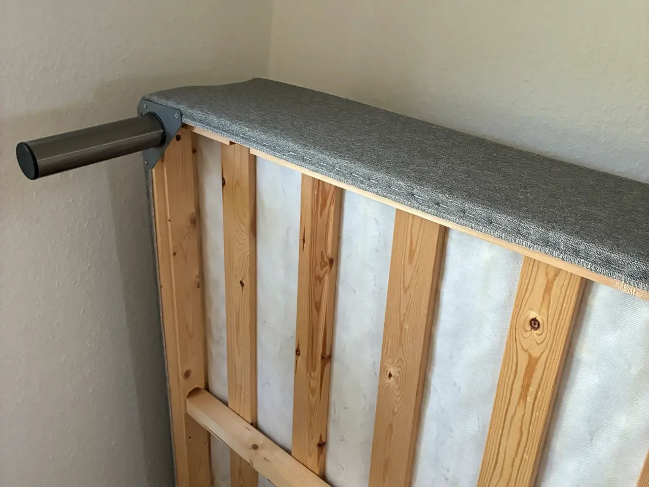 Billede 4 - Grå 120X200 seng (skal afhentes)