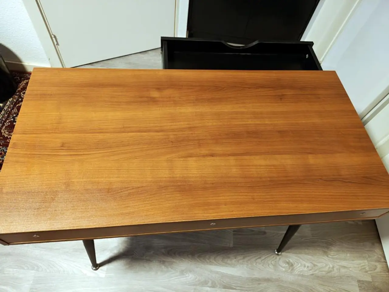 Billede 3 - Skrivebord med skuffe