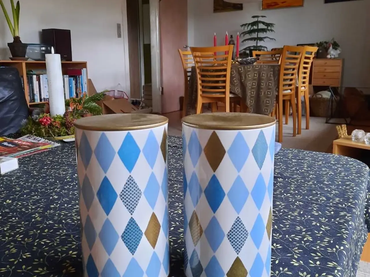 Billede 1 - Maileg dåser, 50 kr pr. stk.