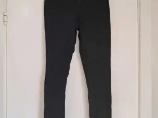 Sorte skinny jeans