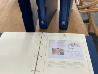Kongelig frimærker og mønter