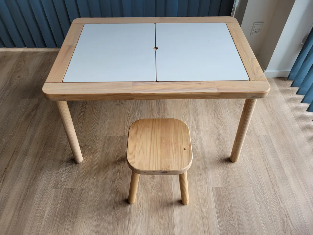 Billede 1 - Ikea FLISAT børnebord
