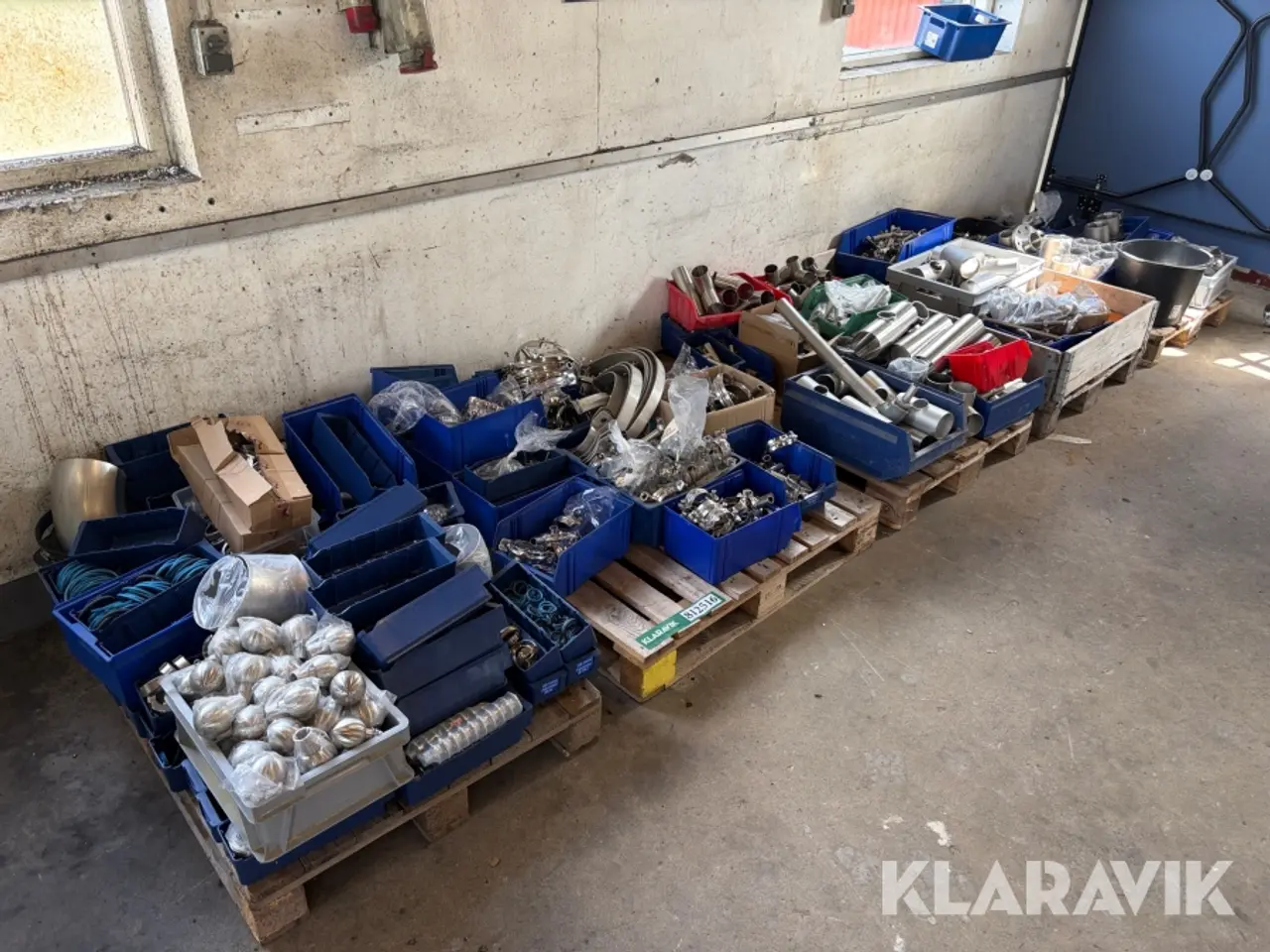 Billede 1 - Assorteret rustfrit stål og tilbehør - 5 paller