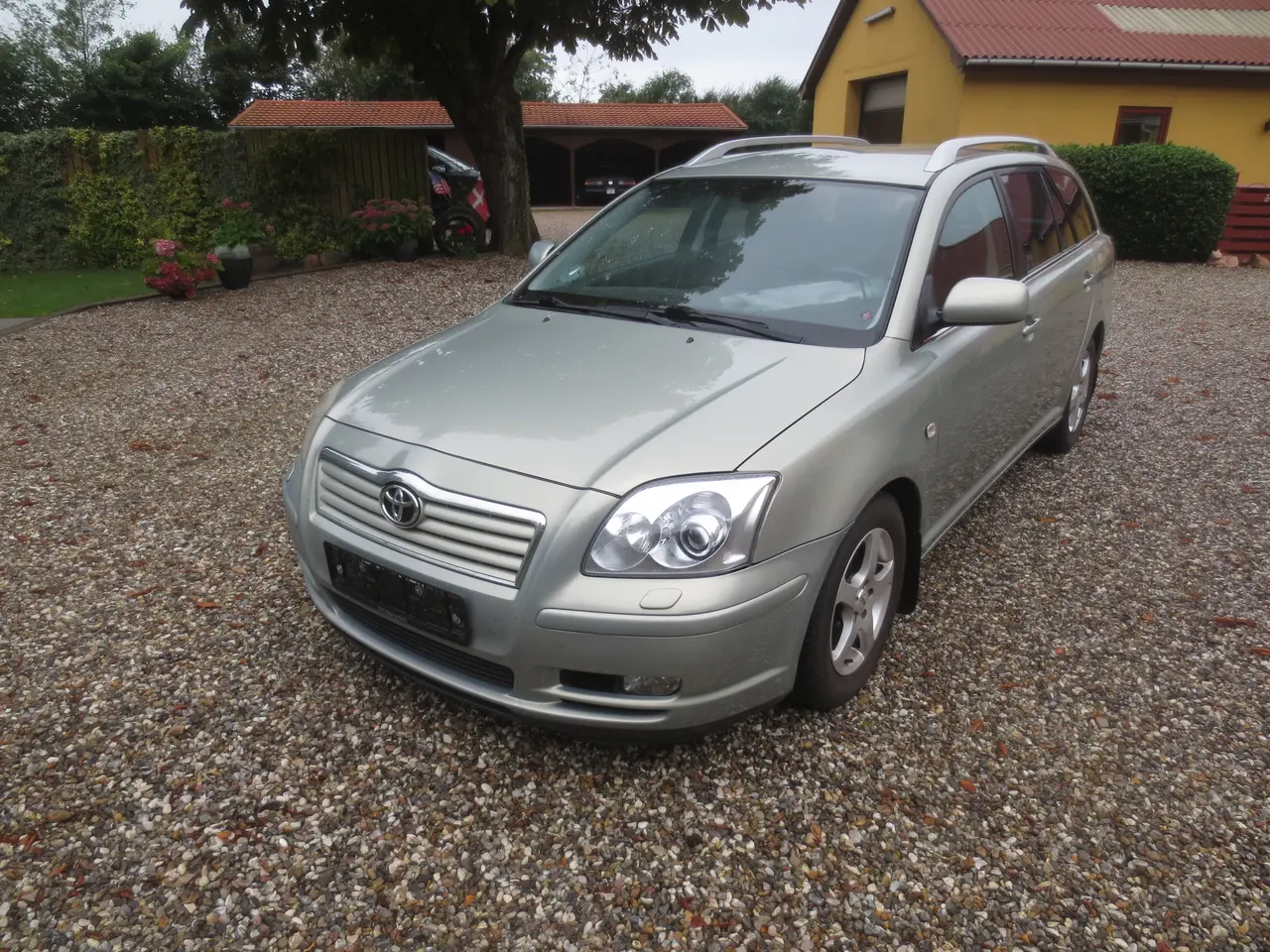 Billede 2 - Pæn Toyota Avensis 1.8 i Sol St,car