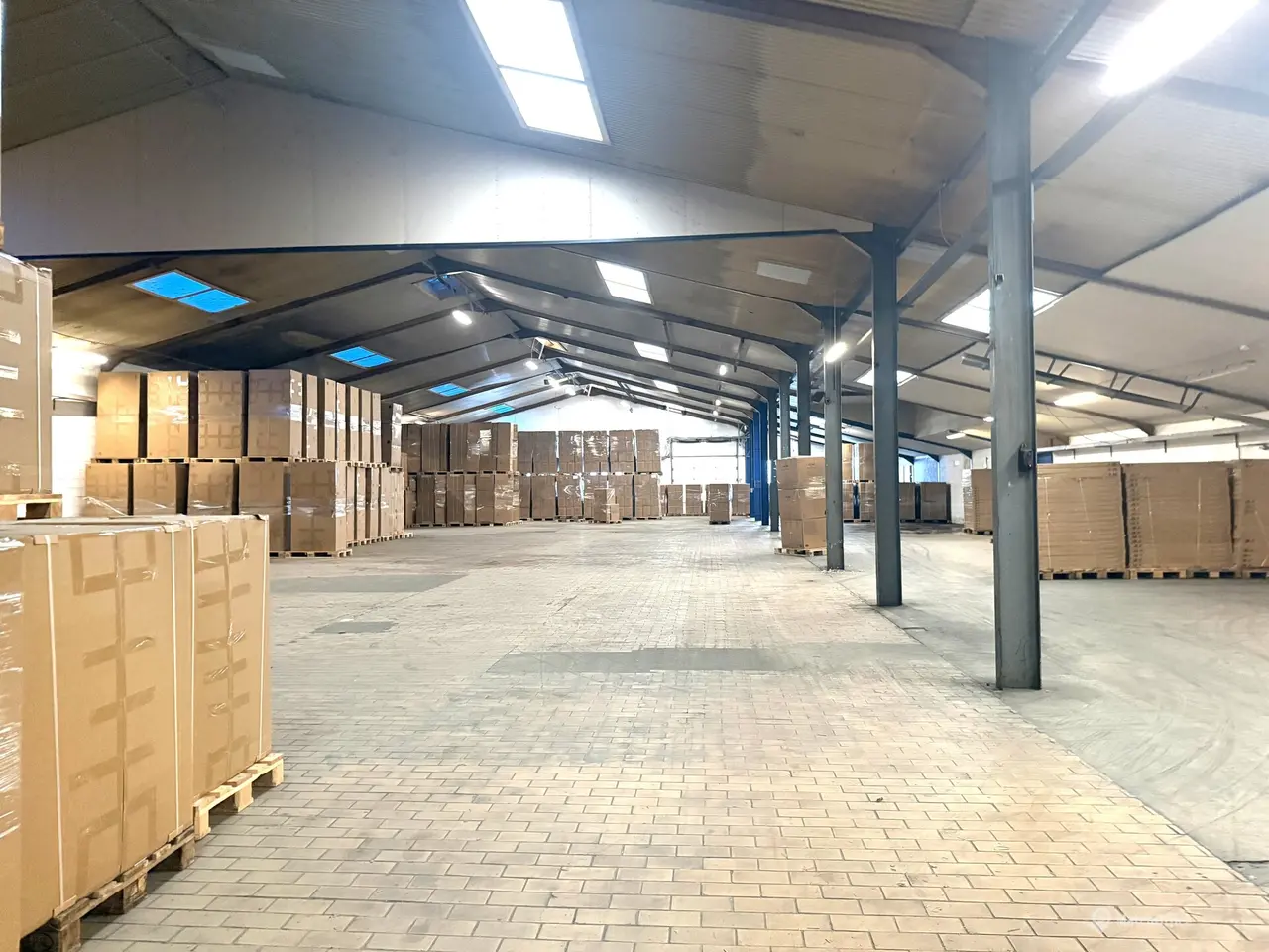Billede 4 - 3.420 m2 lager til leje
