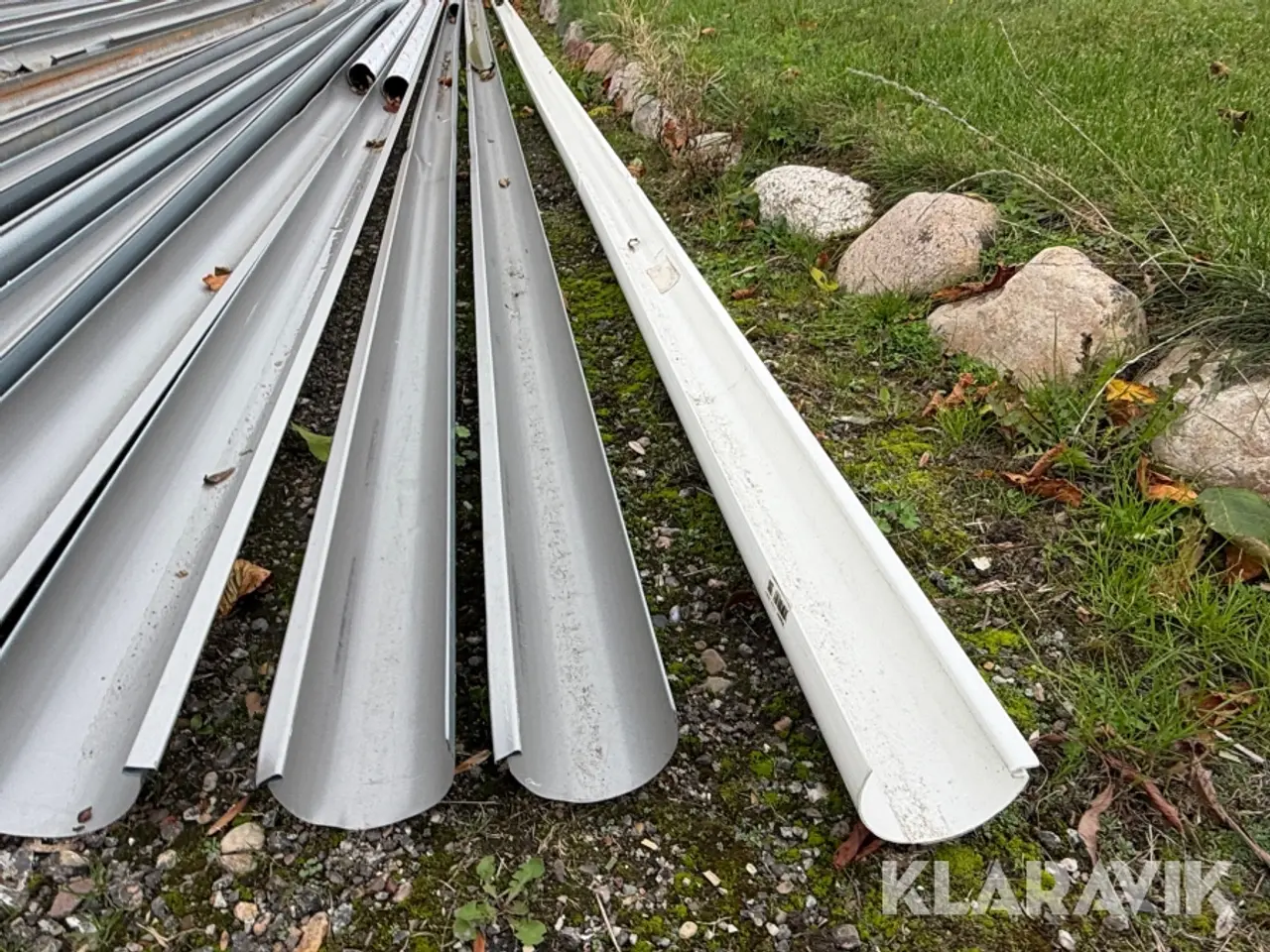 Billede 5 - Tagrender og nedløbsrør Plastmo - stål, cirka 30 styk