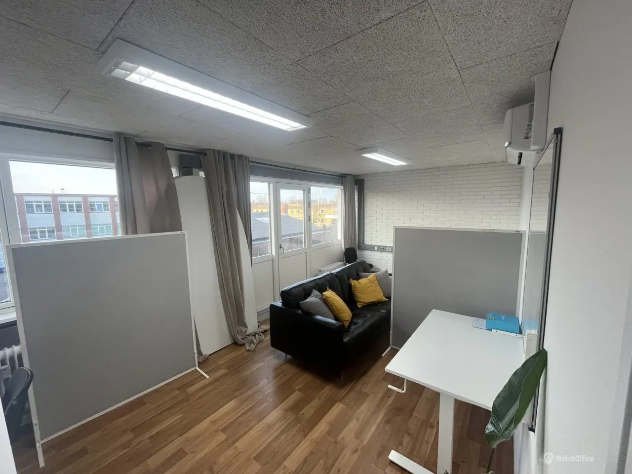 Billede 2 - Flotte kontorlokaler i en stor flerbrugerejendom