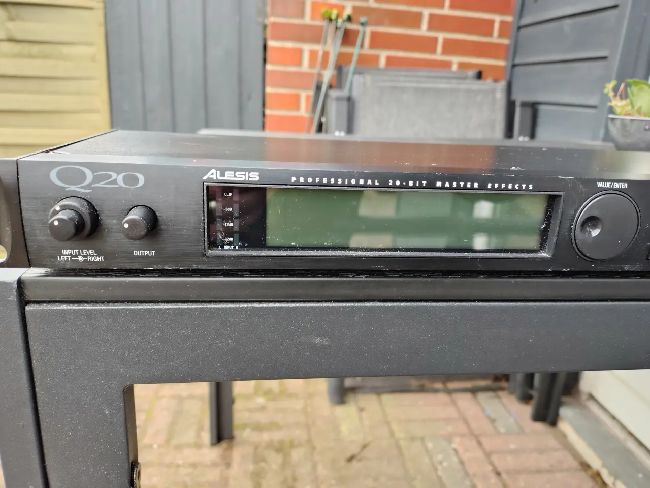 Billede 2 - Alesis Q20 effektprocessor med The Shadows Presets