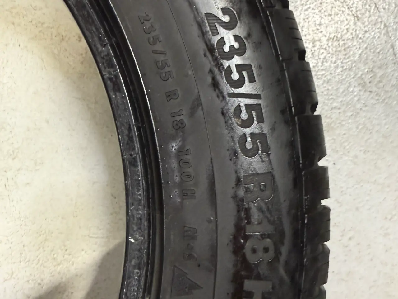 Billede 3 - 2 stks Continental vinterdæk 235/55 18 
