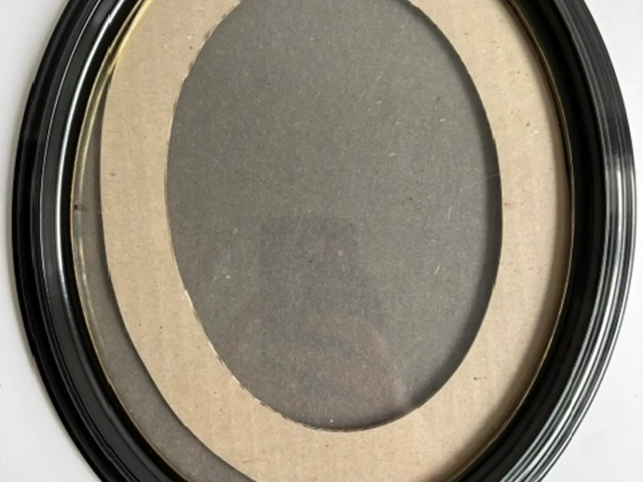 Billede 2 - Oval sort billedramme med passepartout