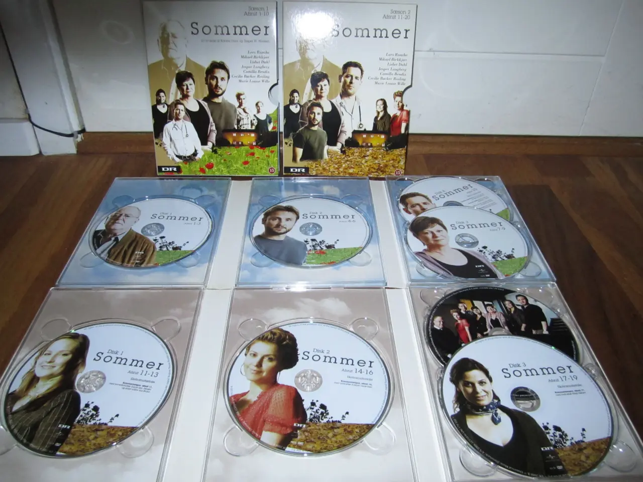 Billede 2 - SOMMER. 2 x Bokse. BYD.
