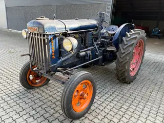 Fordson E27N