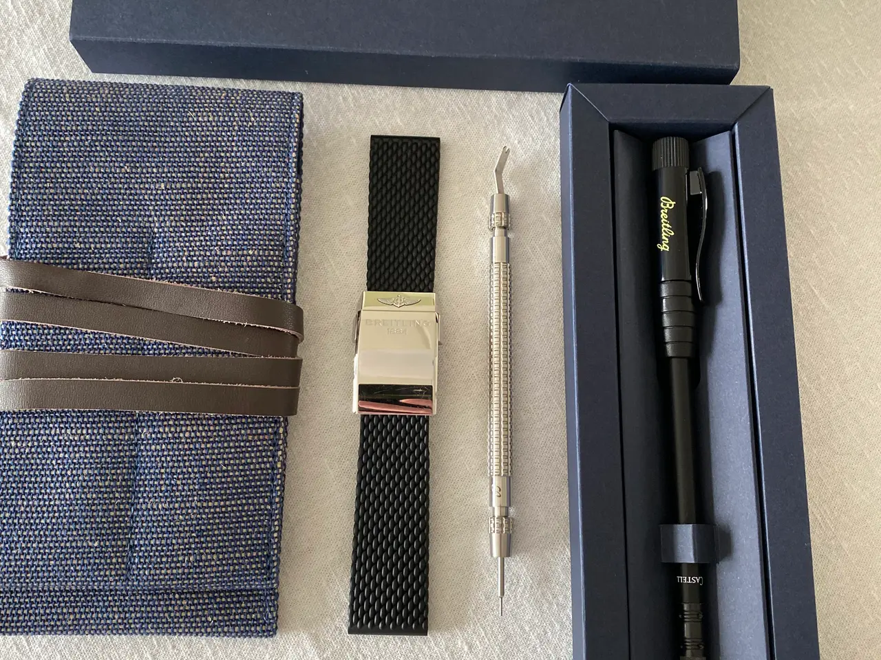 Billede 1 - Original tilbehør til: Breitling Avenger
