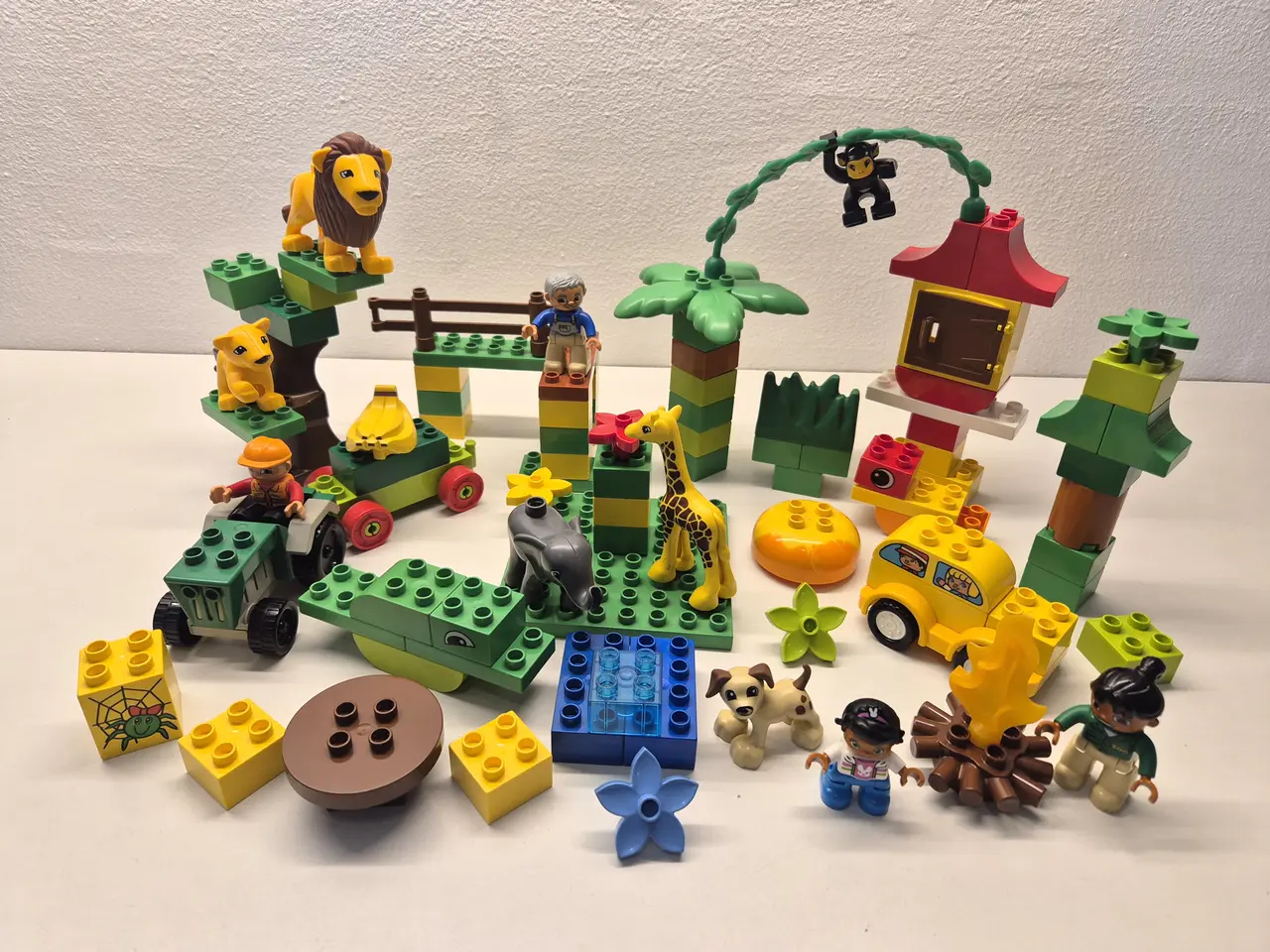 Billede 1 - Duplo Safari Med Dyr samt figurer og klodser,