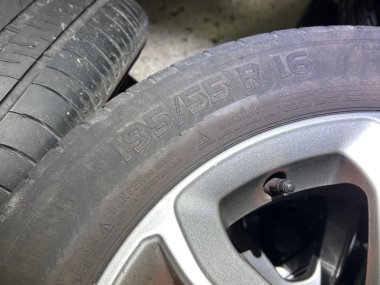 Billede 3 - Alufælge Peugeot 207