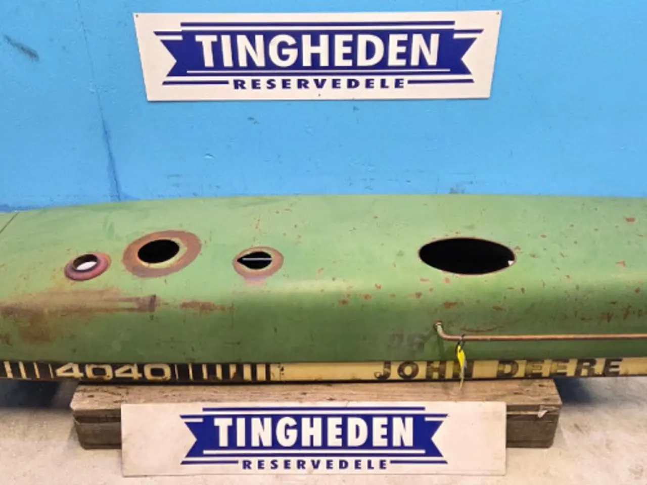 Billede 1 - John Deere 4040 Motorhjelm AR68408