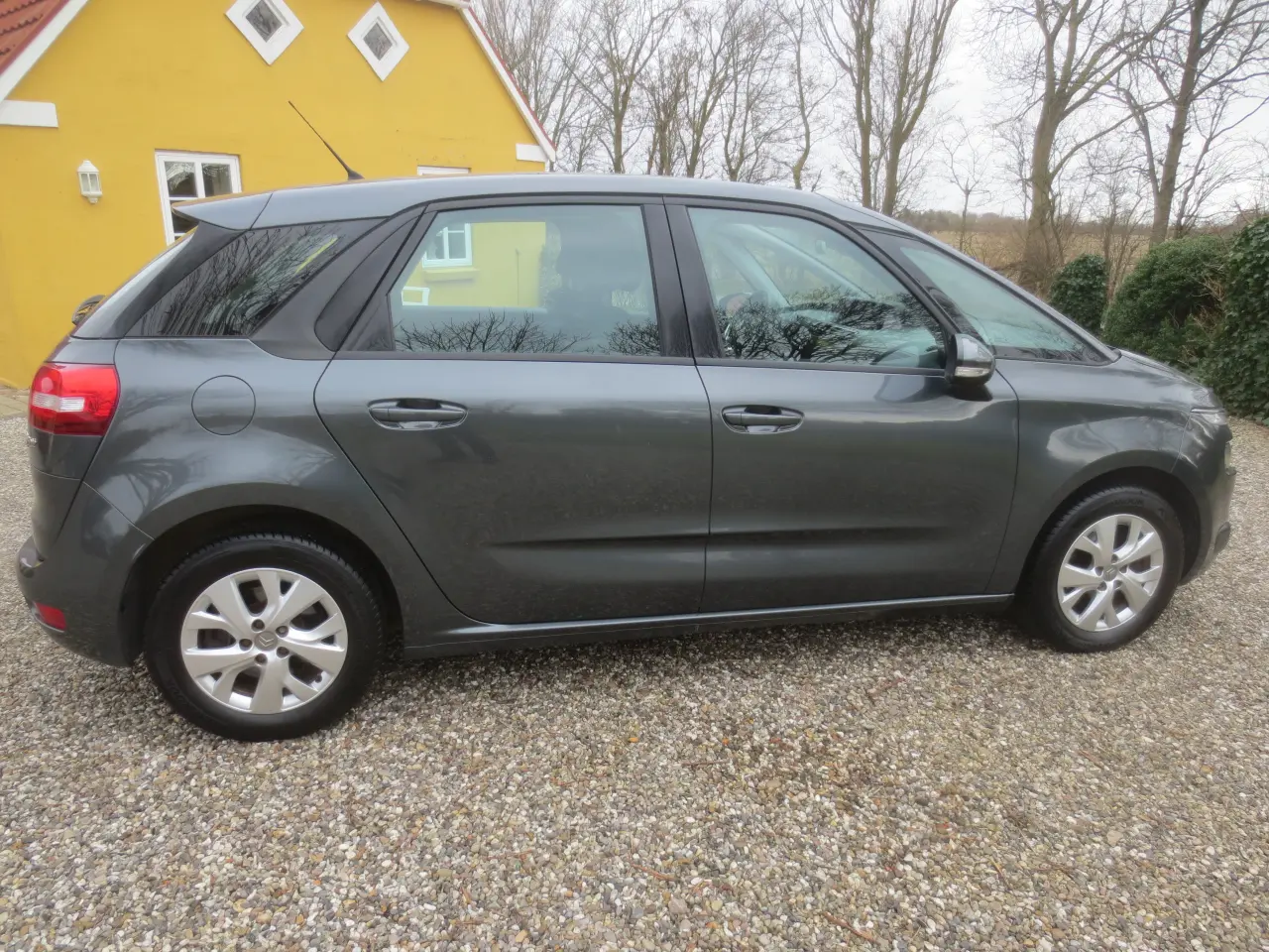 Billede 4 - Pæn Citroen C4 Picasso 1.2 i 130 Hk År 15 Nys,
