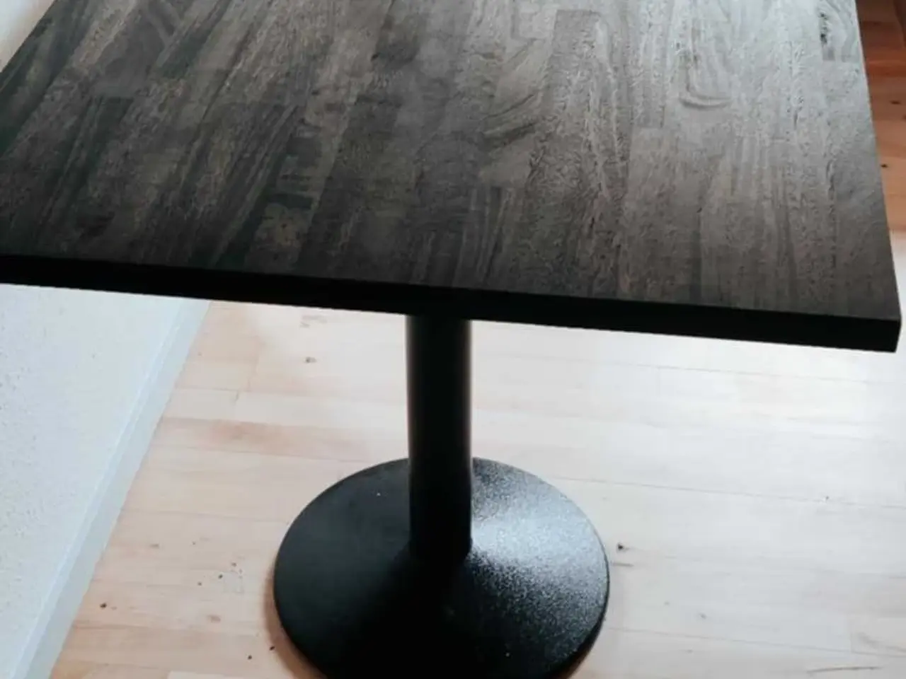 Billede 4 - Cafebord med massiv bordplade