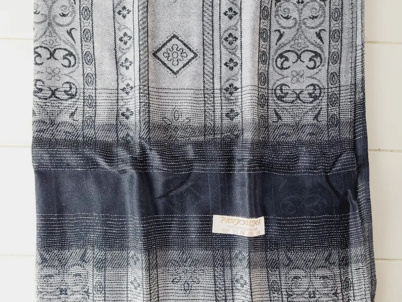 Billede 3 - ⭐️- Elegant og Blødt Pashmina Tørklæde - UBRUGT