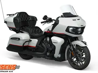 Indian Pursuit Dark Horse