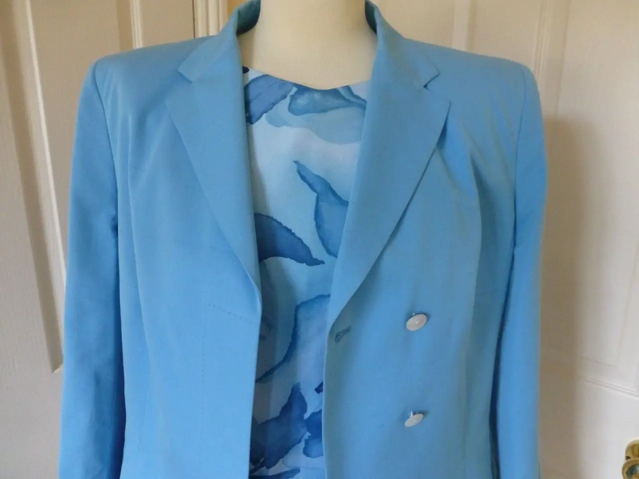 Billede 4 - Kjole m. blazer Jakke.-Laurel Escad brandet. L