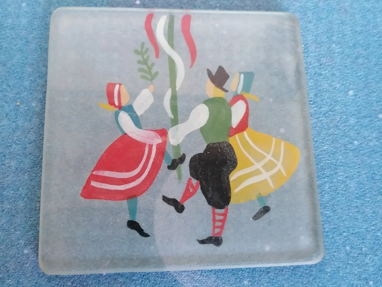 Billede 1 - Smukt Glas af Folkedans