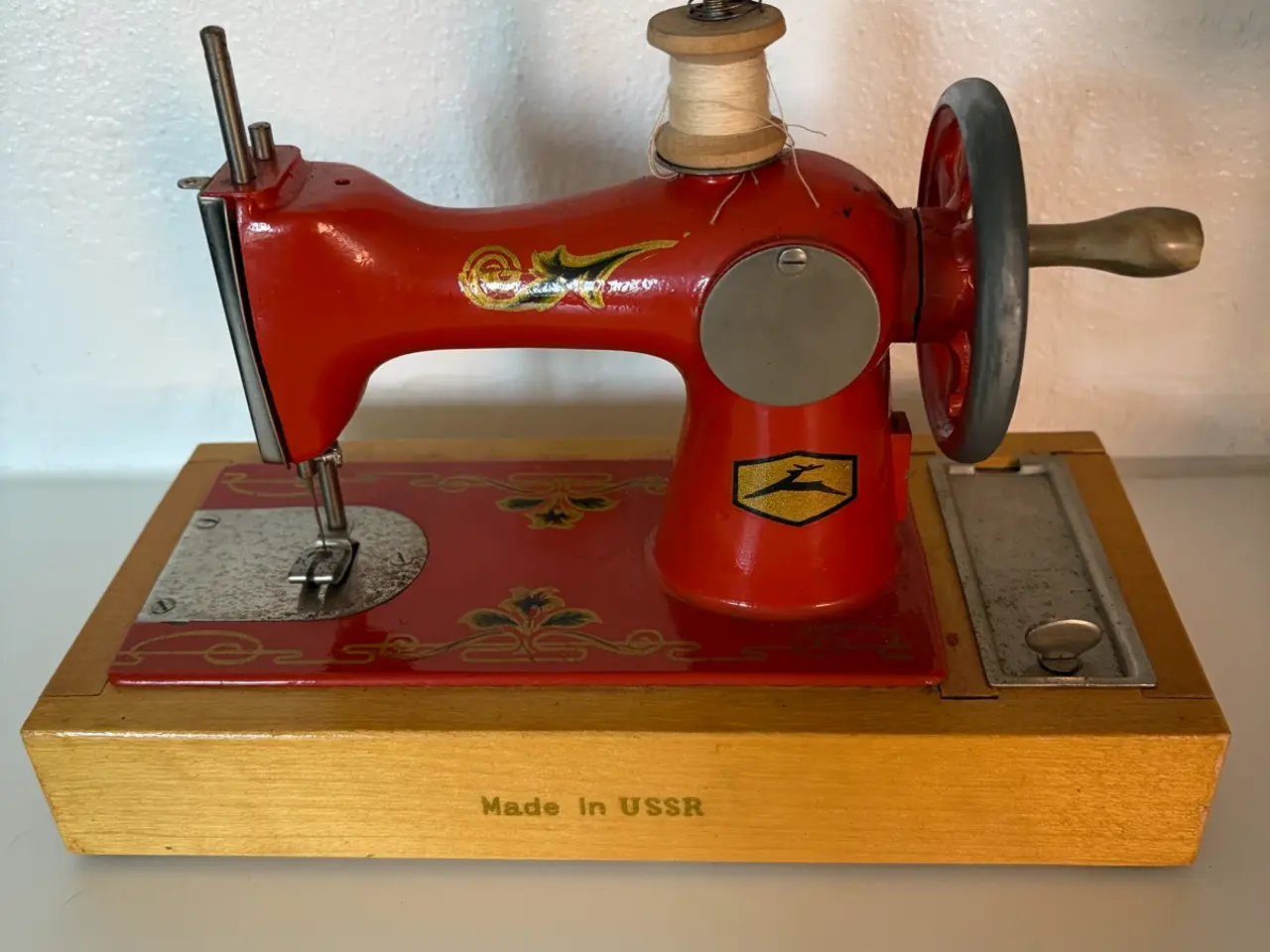 Billede 3 - Vintage legetøjssymaskine i original kasse