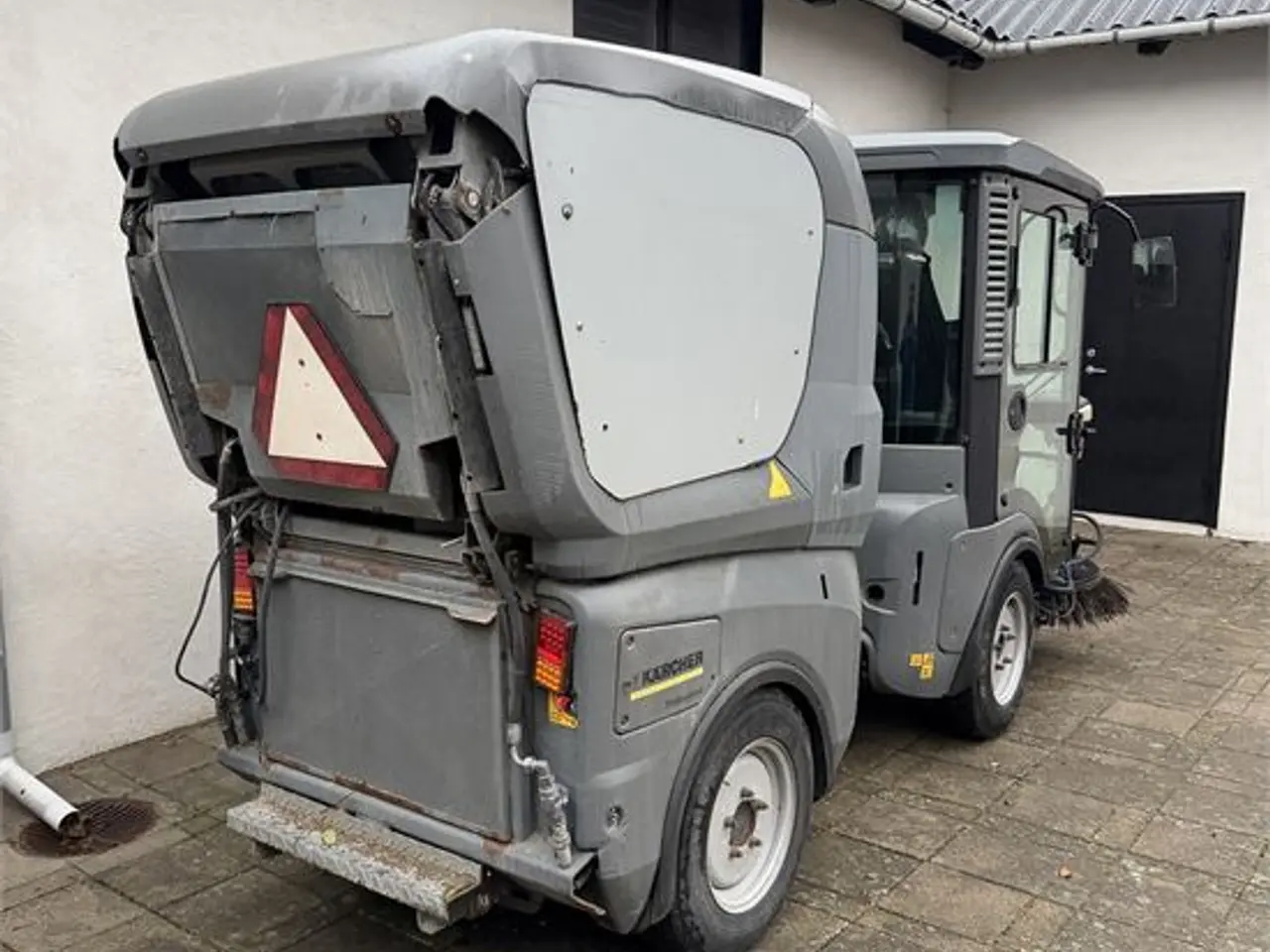 Billede 7 - Kärcher MC130 - Feje suge maskine / Sweeping suction machine - Video!!!