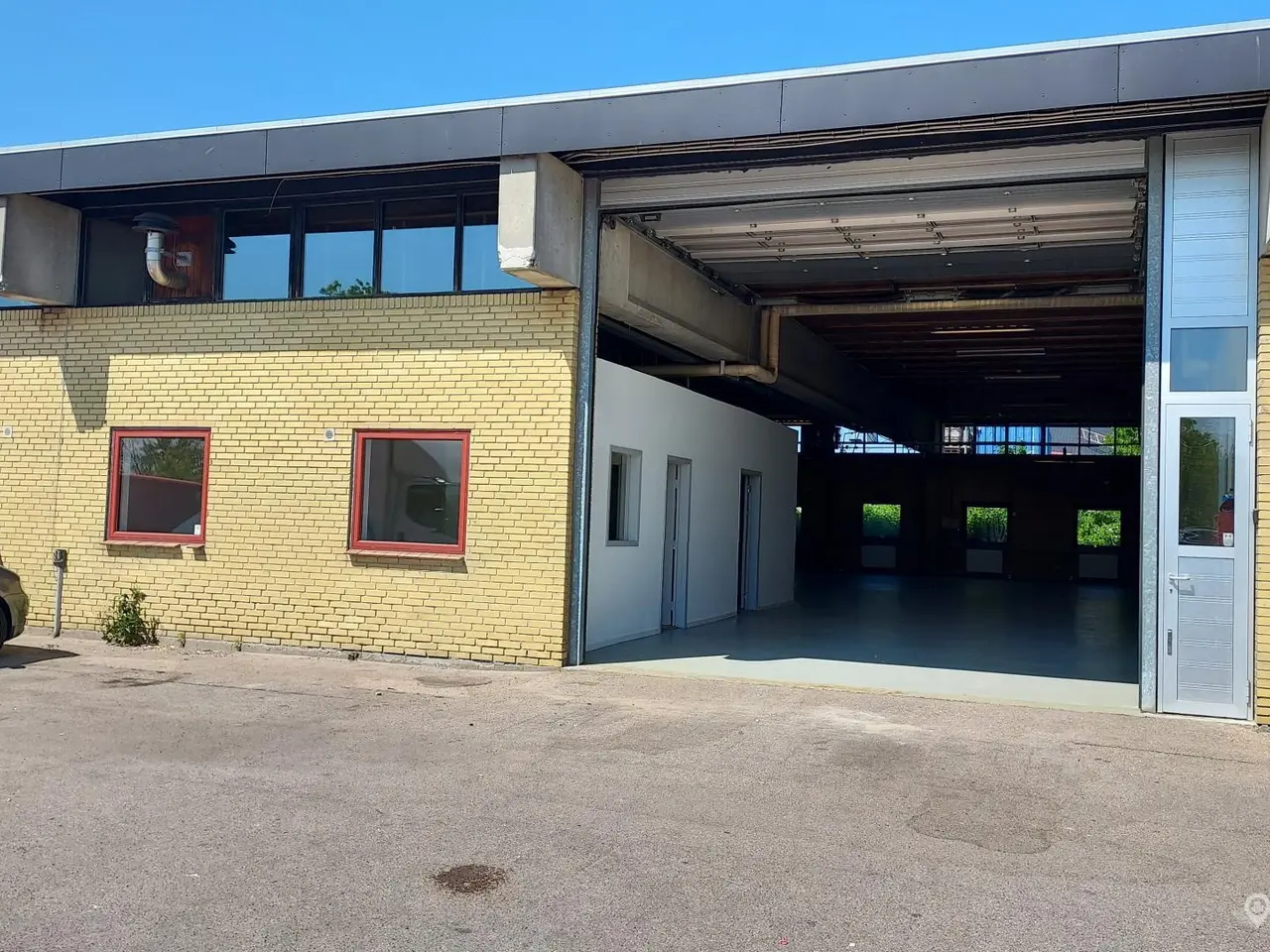 Billede 4 - Autoværksted / Værksted / Lager/ Produktion / Showroom – Med stor port