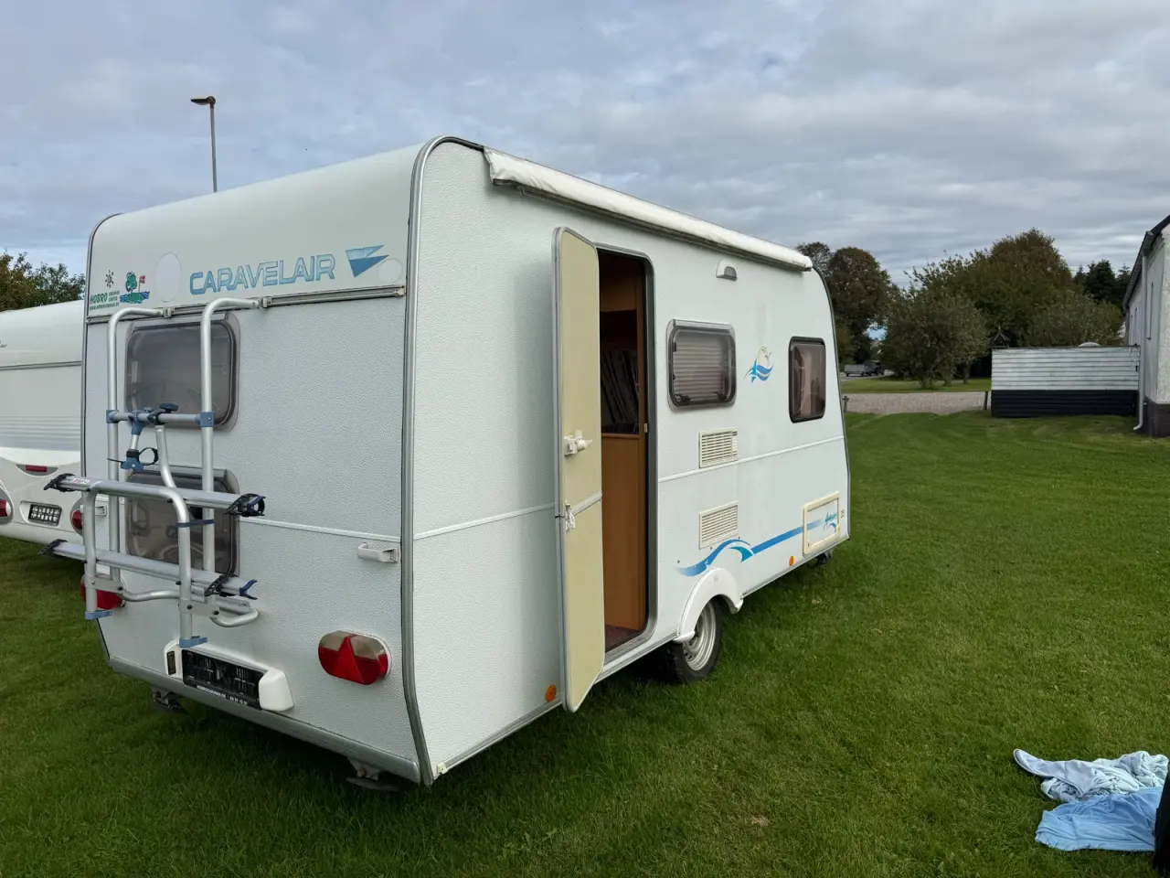 Billede 4 - 2001 cararvelair 435