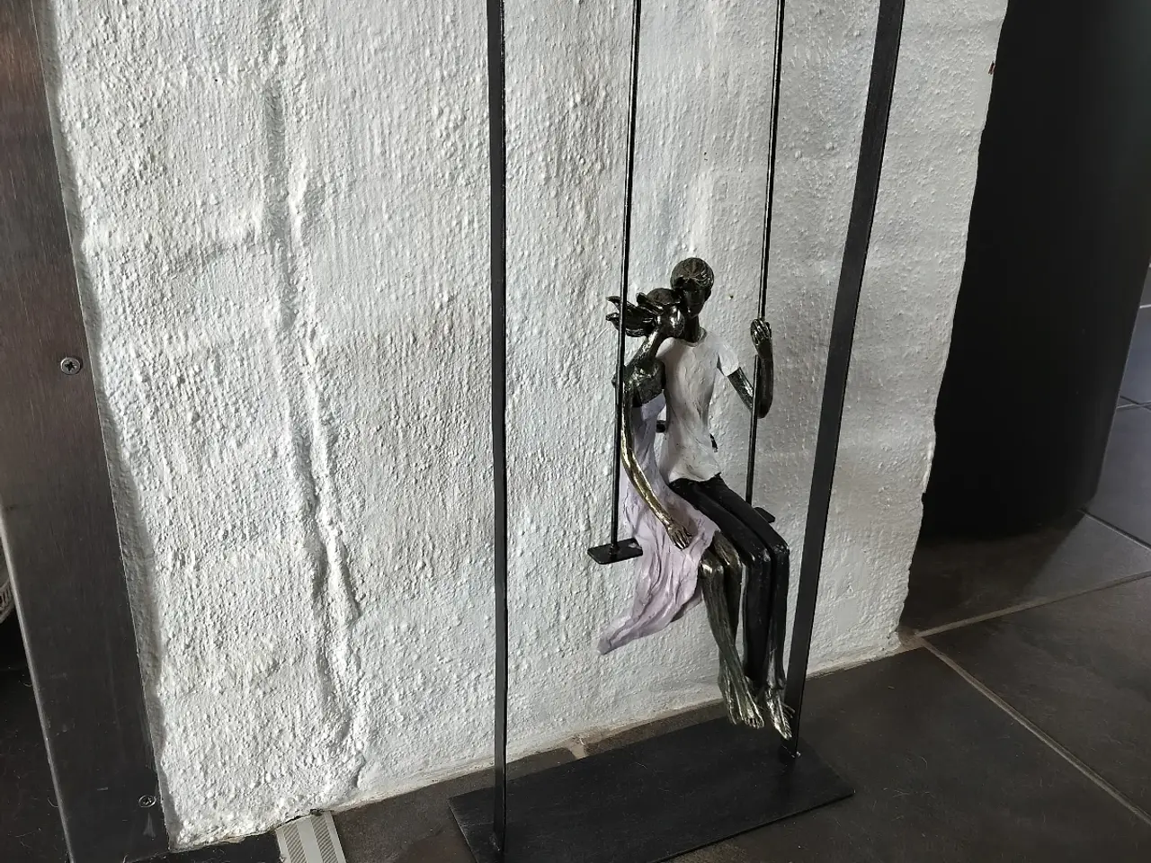 Billede 1 - Par på gynge 