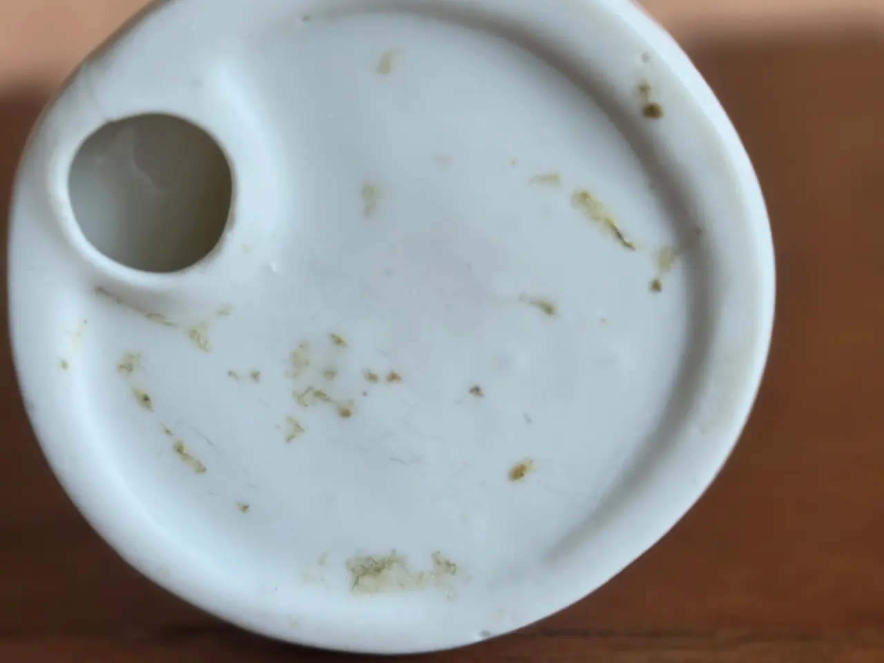 Billede 3 - Hvid porcelænsfigur – Børnefigur "Se intet" 13cm
