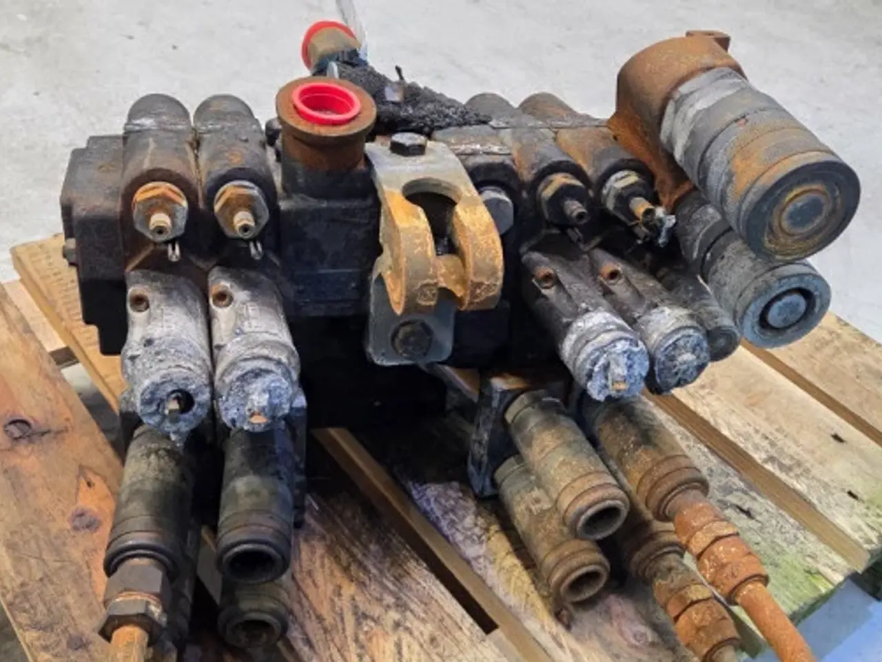 Billede 18 - Case Puma 185 Hydraulikventil 47135544