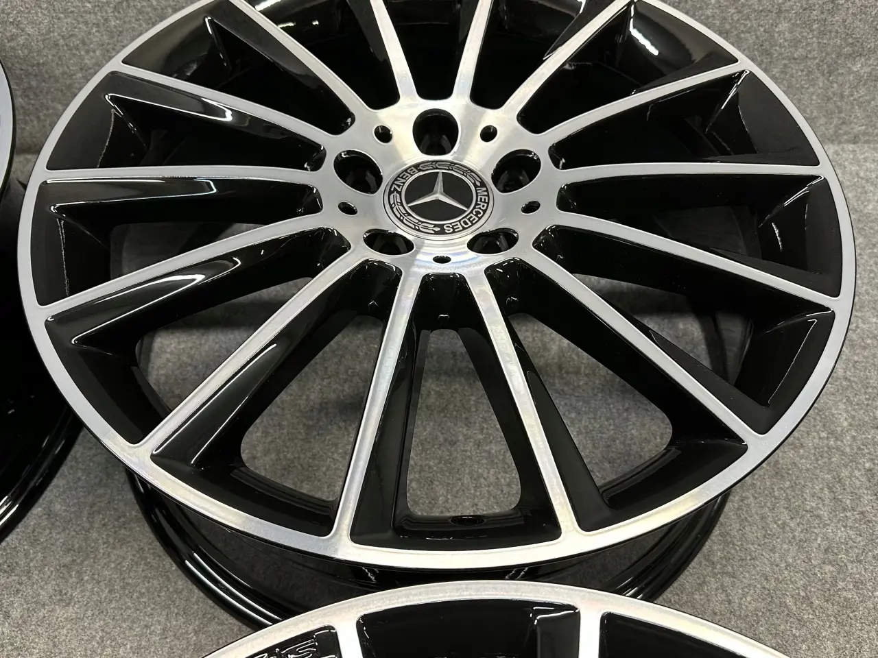 Billede 4 - ALUFÆLGE MERCEDES C 205 W205 C205 AMG 19"