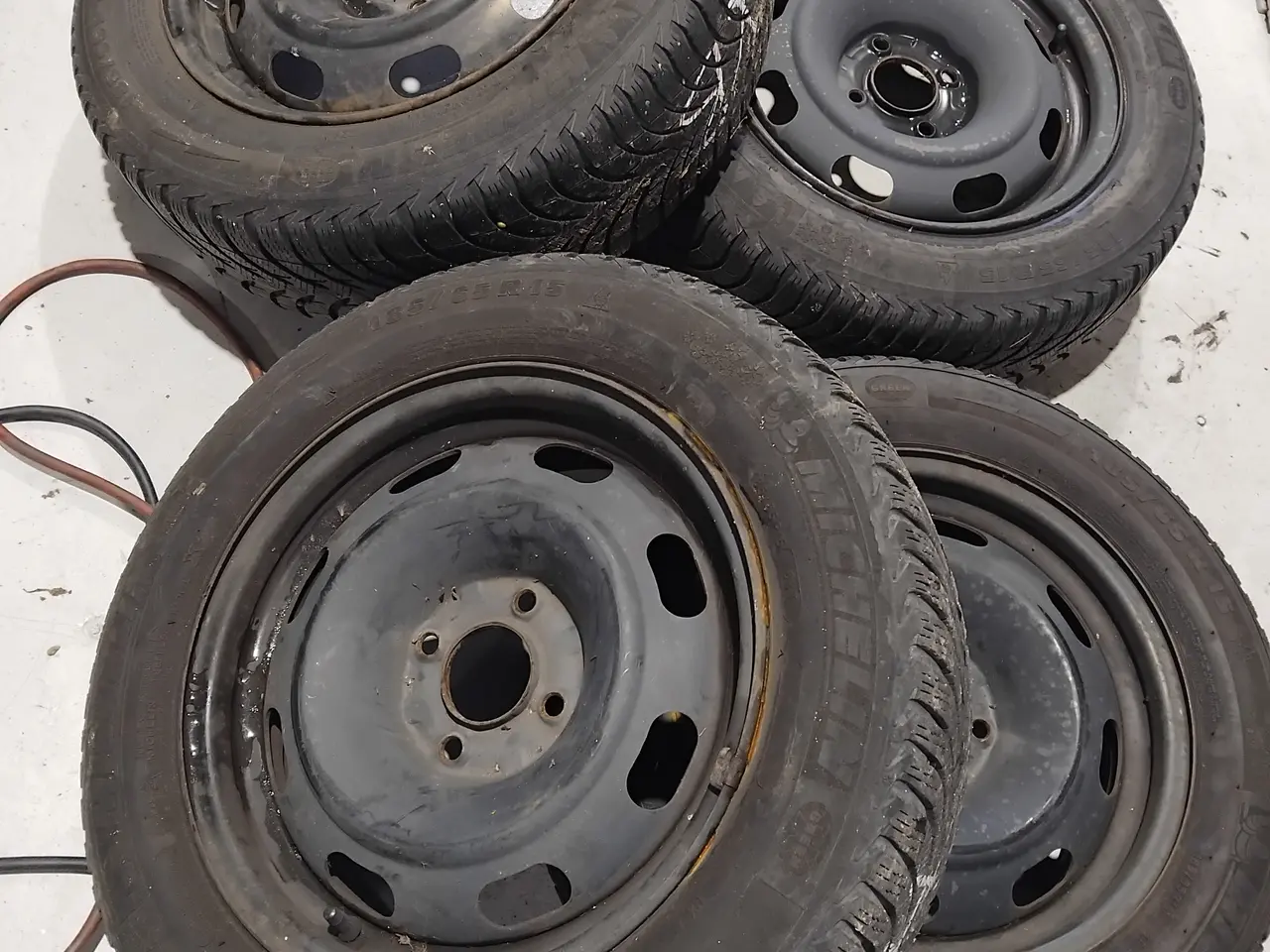 Billede 1 - Michelin vinterdæk 185-65-15