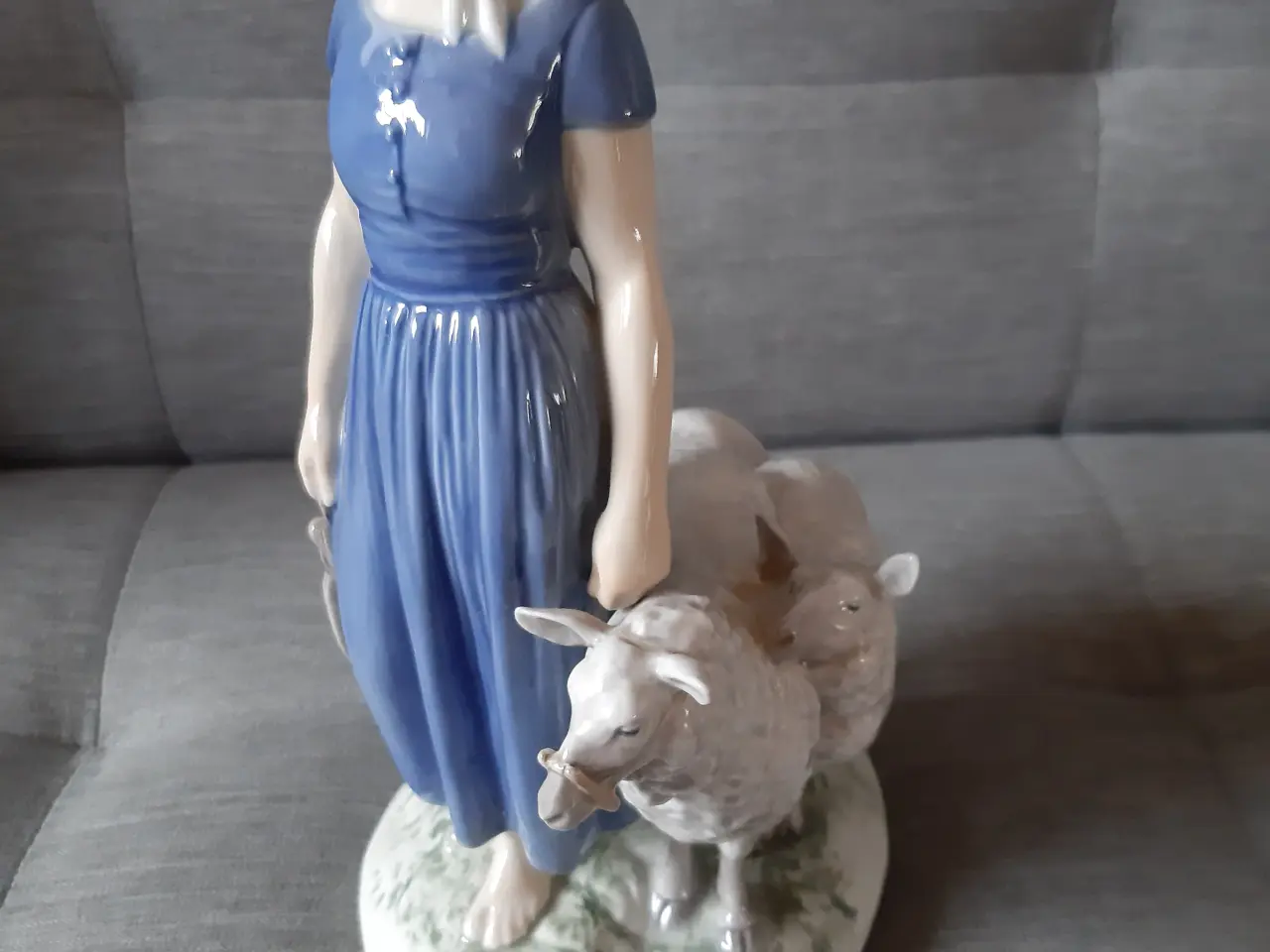 Billede 1 - B&G Figur Nr 2010