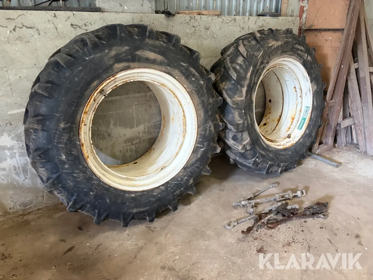 Billede 1 - Tvillingehjul Michelin/kleber 16.9R34 2 styk med spænder