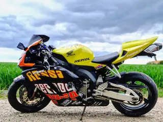 Honda CBR100 RR Fireblade